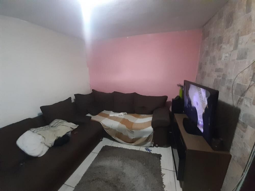 Casa à venda com 8 quartos, 250m² - Foto 4