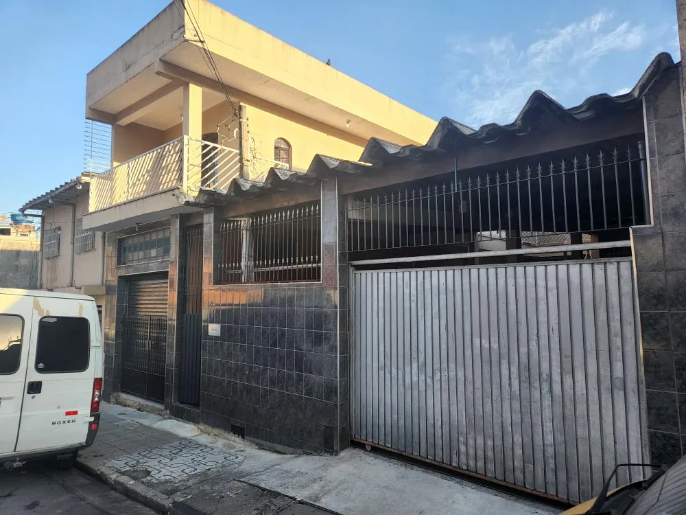 Casa, 5 quartos, 325 m² - Foto 1