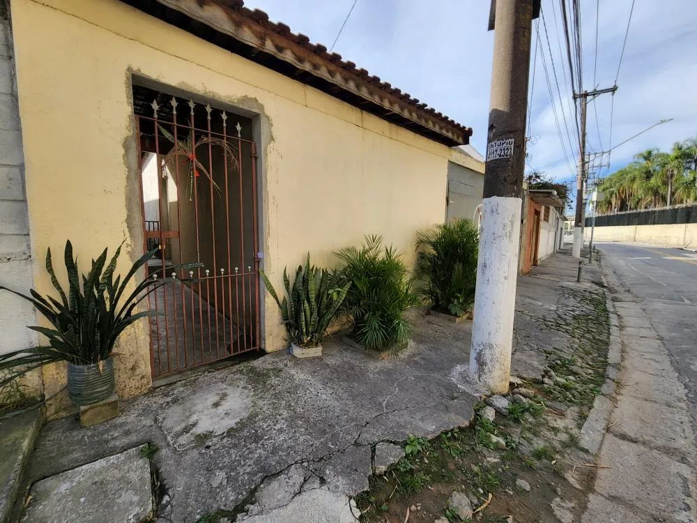 Casa, 3 quartos, 332 m² - Foto 1