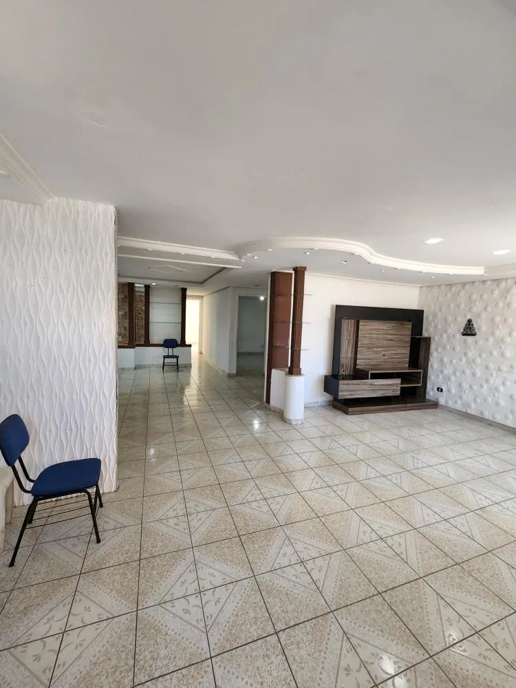 Casa, 6 quartos, 250 m² - Foto 3