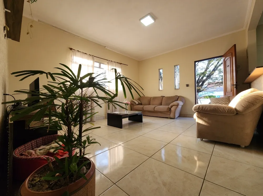 Casa, 5 quartos, 281 m² - Foto 1