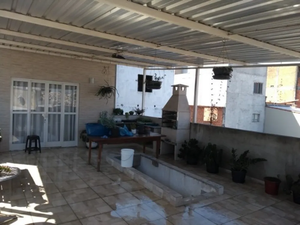 Casa, 3 quartos, 250 m² - Foto 2