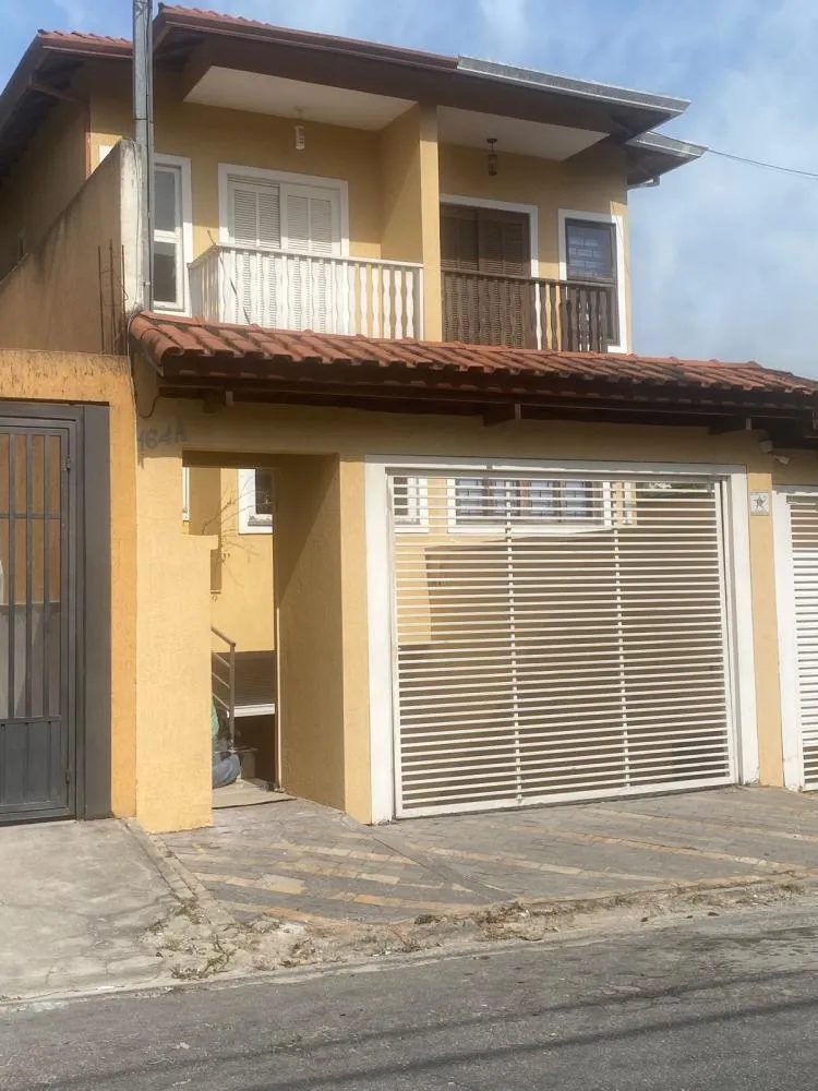 Casa, 3 quartos, 199 m² - Foto 1