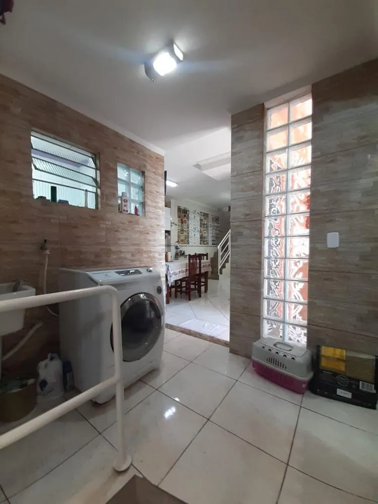 Casa, 3 quartos, 239 m² - Foto 6