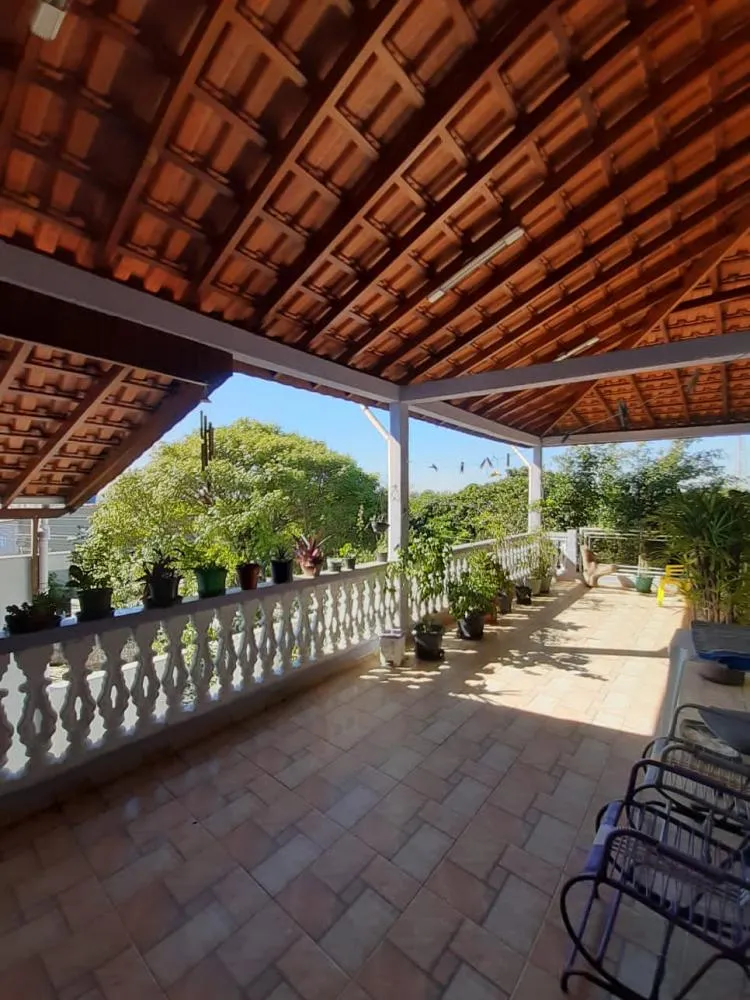 Casa, 3 quartos, 239 m² - Foto 1