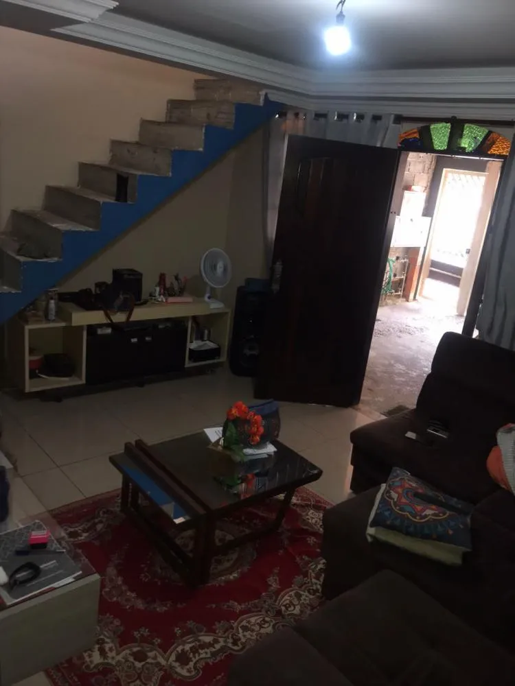 Casa, 6 quartos, 127 m² - Foto 1