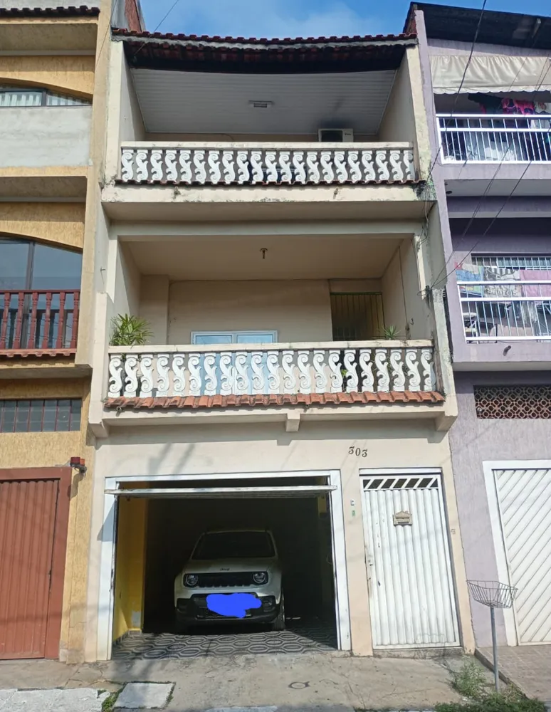 Casa, 5 quartos, 217 m² - Foto 1