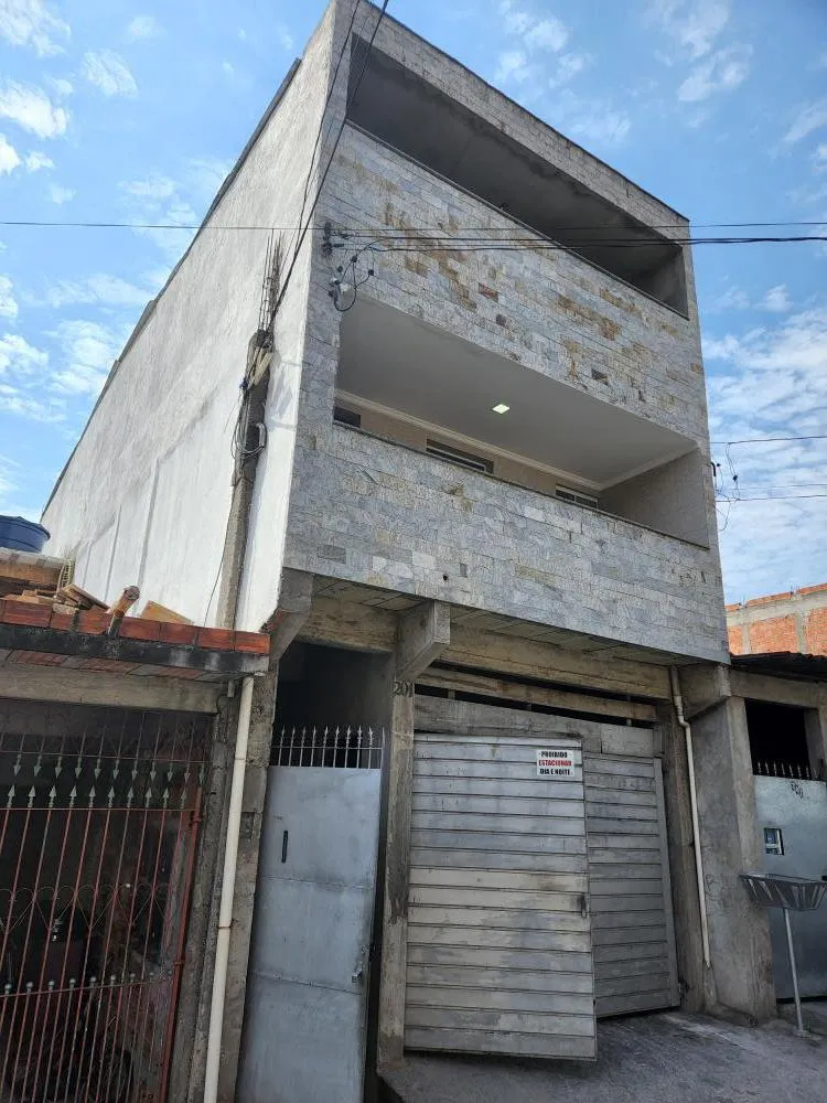 Casa, 6 quartos, 239 m² - Foto 1