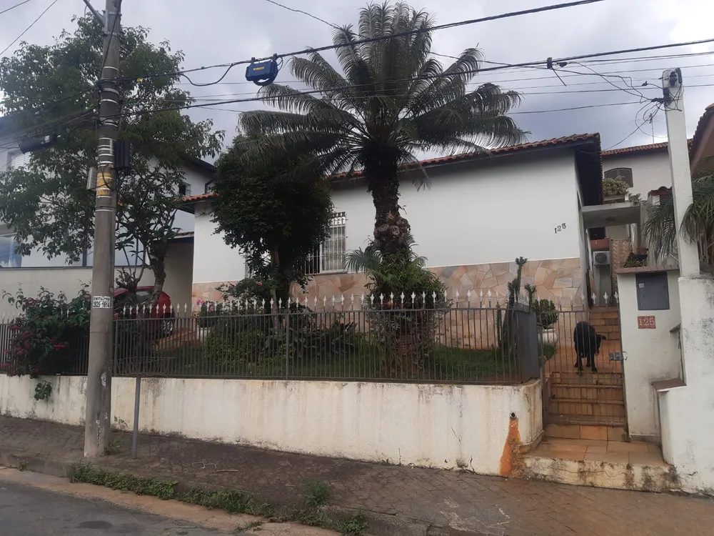 Casa, 3 quartos, 250 m² - Foto 1
