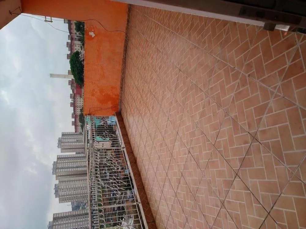 Casa, 6 quartos, 140 m² - Foto 1