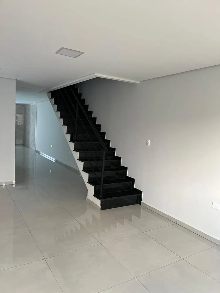 Casa, 3 quartos, 152 m² - Foto 2