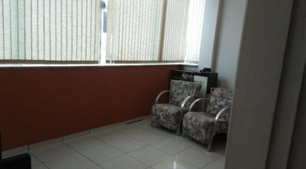 Casa, 4 quartos, 340 m² - Foto 2