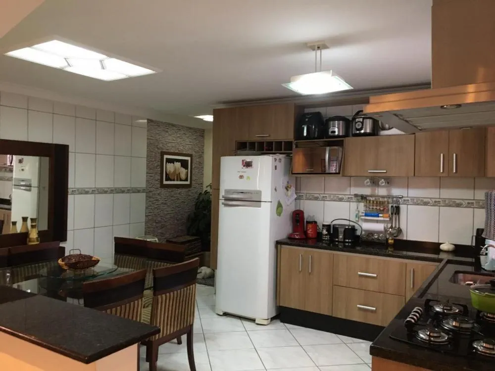 Casa, 2 quartos, 175 m² - Foto 8