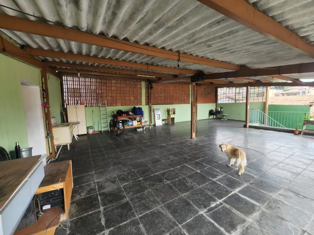 Casa, 5 quartos, 220 m² - Foto 2