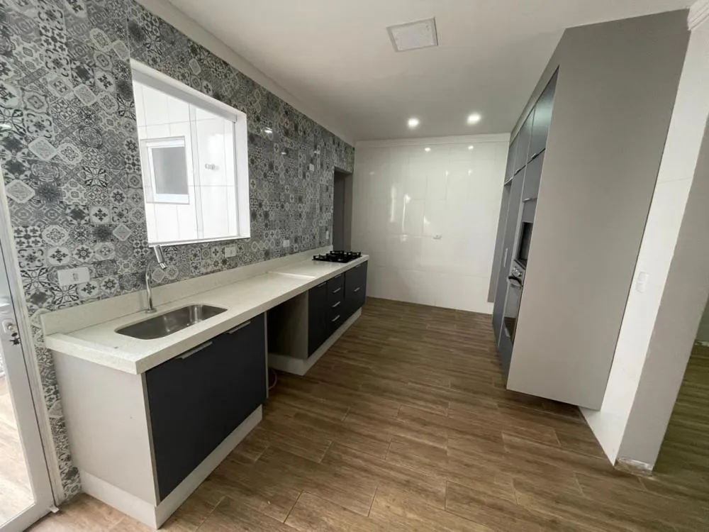 Casa, 3 quartos, 250 m² - Foto 1