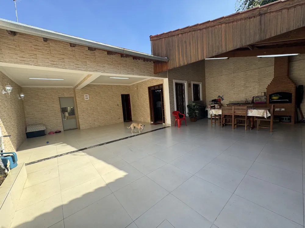 Casa, 3 quartos, 207 m² - Foto 2