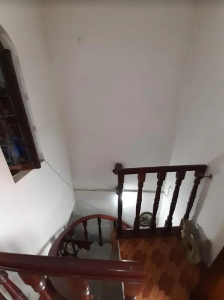 Casa, 6 quartos, 184 m² - Foto 1