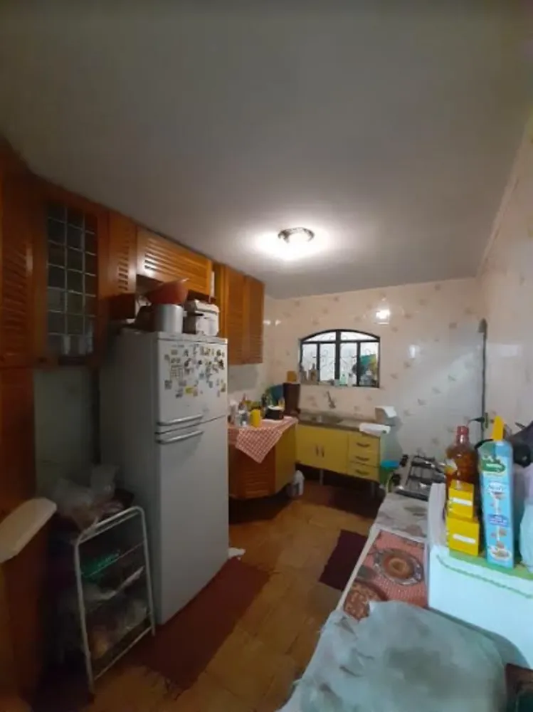 Casa, 6 quartos, 184 m² - Foto 2