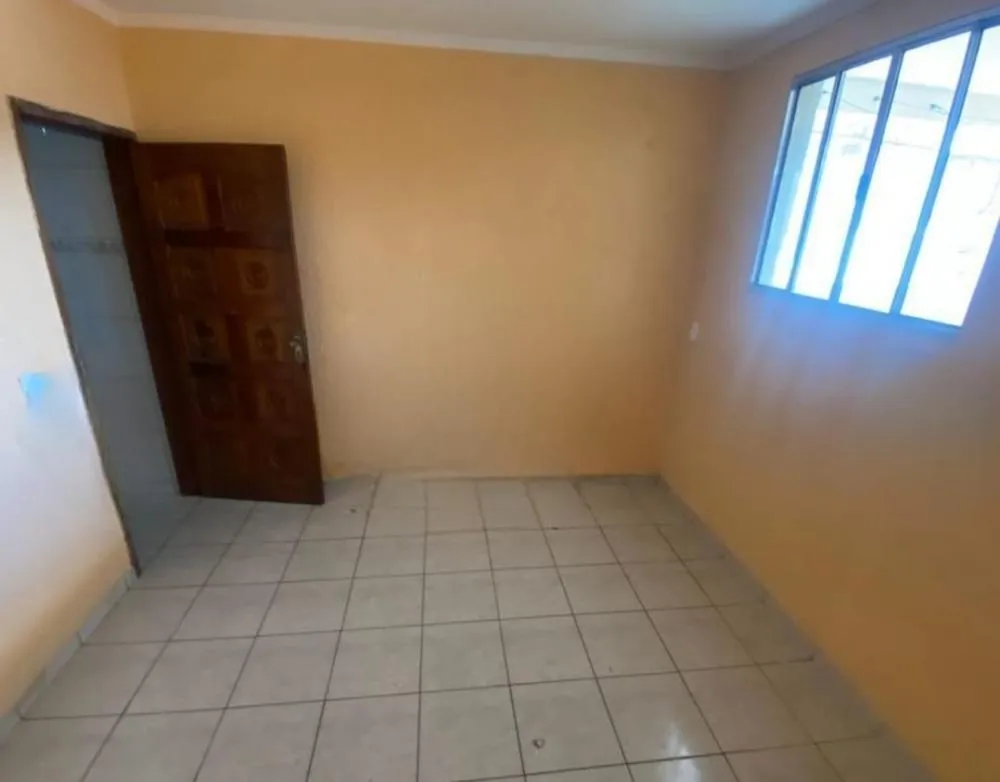 Casa, 6 quartos, 150 m² - Foto 3
