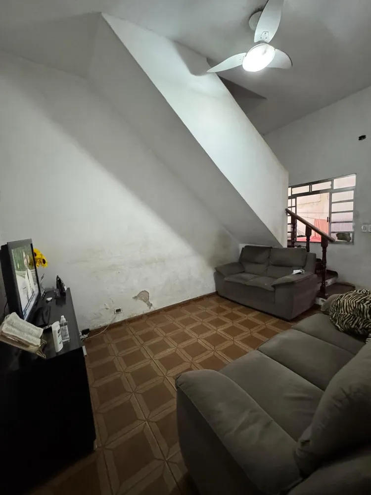 Casa, 3 quartos, 196 m² - Foto 4