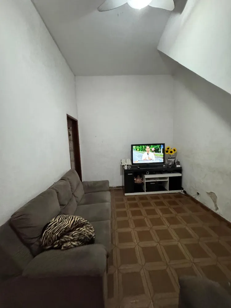 Casa, 3 quartos, 196 m² - Foto 2