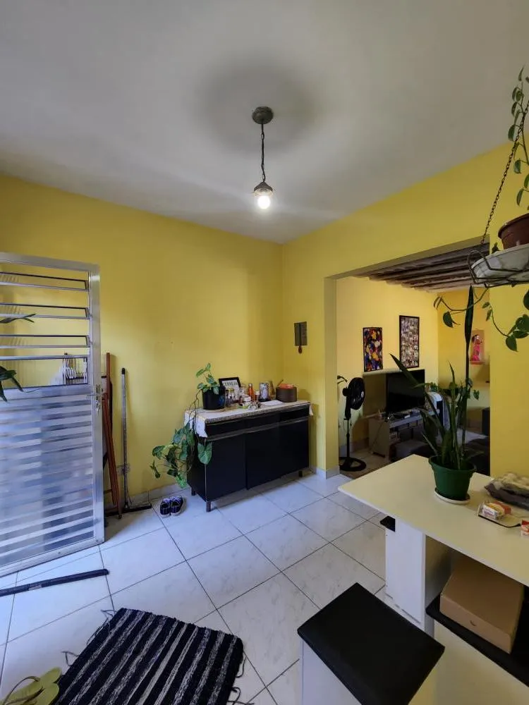 Casa, 6 quartos, 229 m² - Foto 1