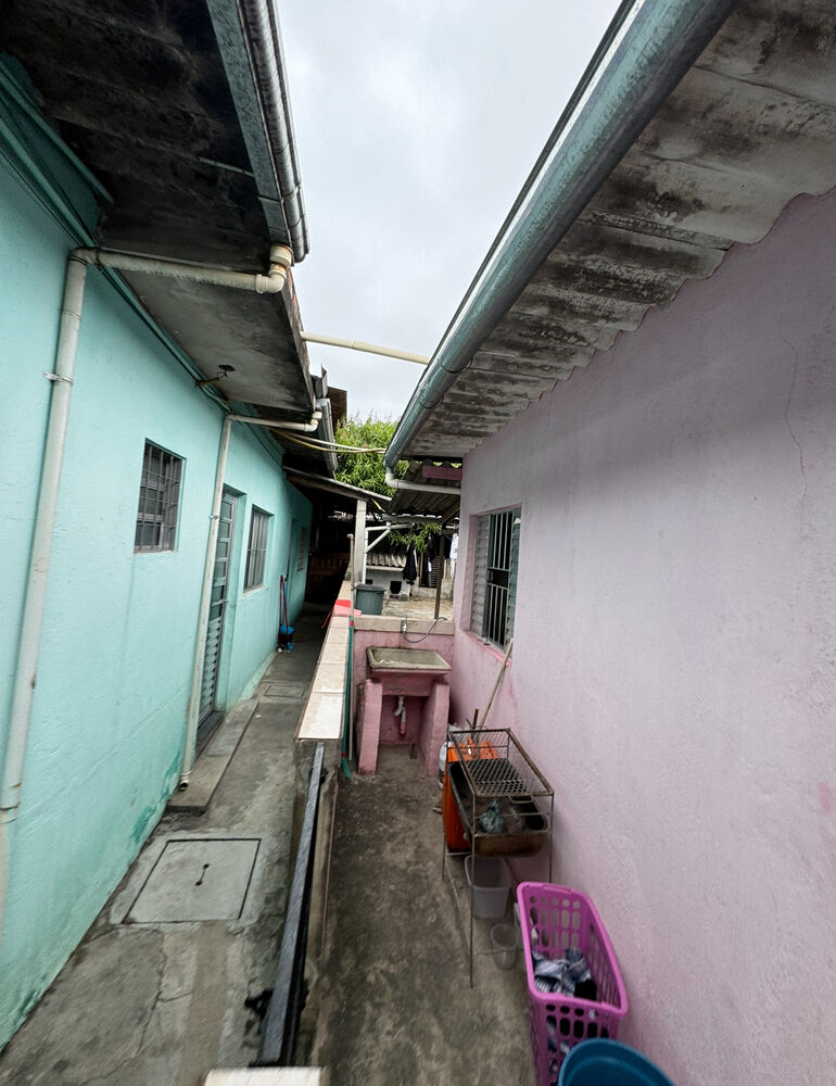 Casa à venda com 6 quartos, 300m² - Foto 11