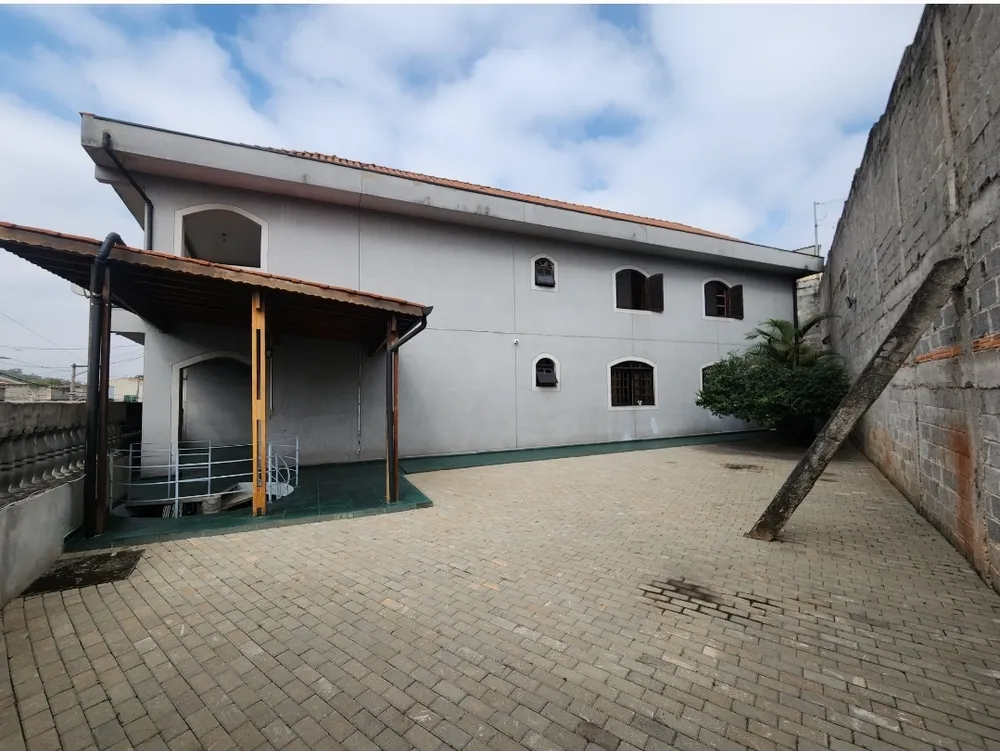 Casa, 4 quartos, 304 m² - Foto 1