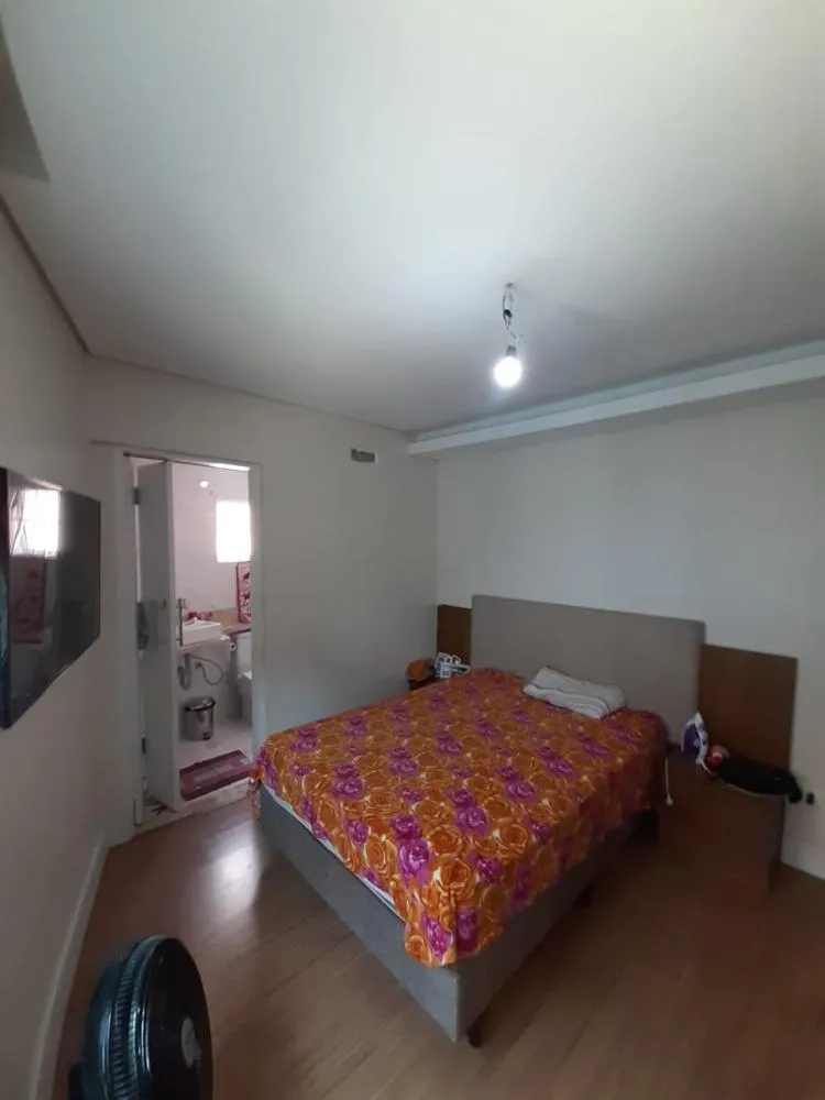 Casa, 10 quartos, 240 m² - Foto 4