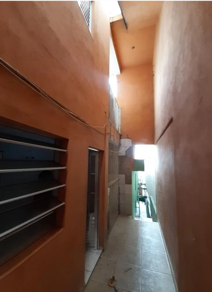 Casa, 6 quartos, 150 m² - Foto 2
