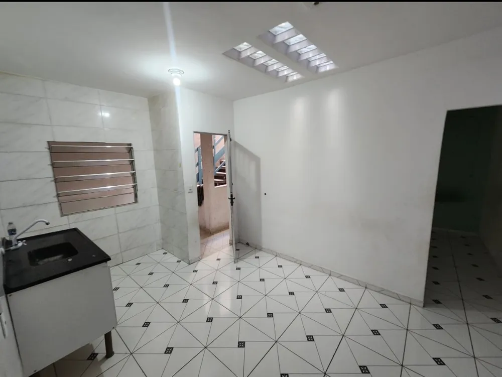 Casa, 6 quartos, 205 m² - Foto 8