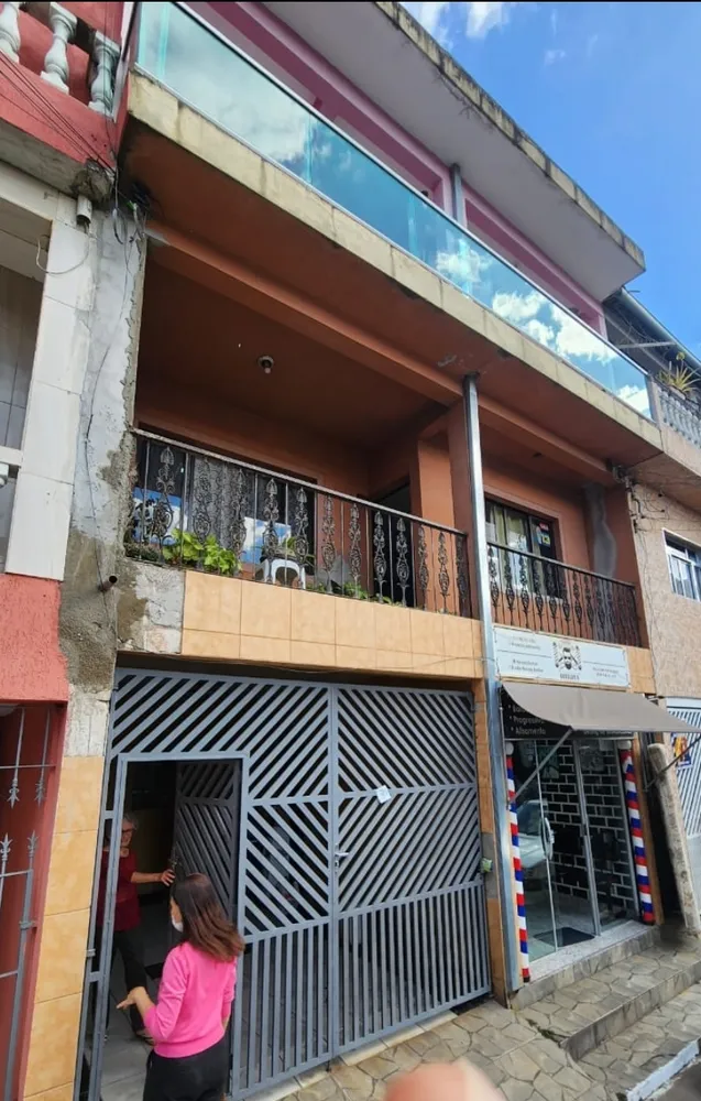 Casa, 6 quartos, 205 m² - Foto 2