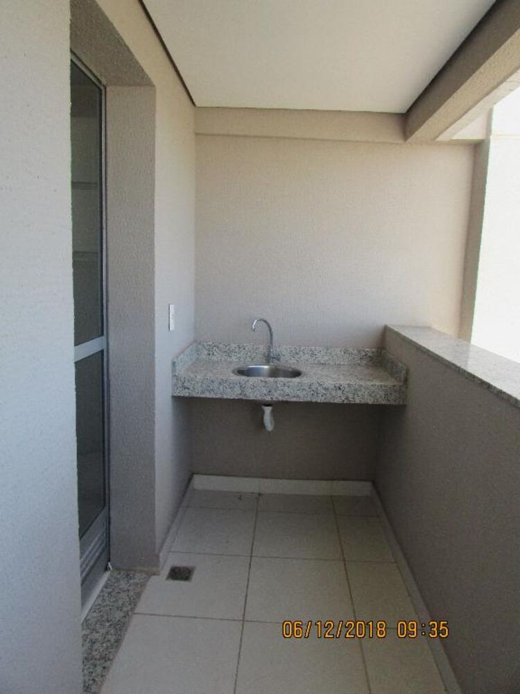 Apartamento à venda com 3 quartos, 81m² - Foto 17