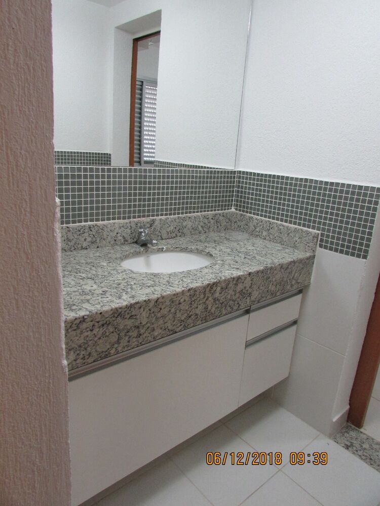 Apartamento à venda com 3 quartos, 81m² - Foto 3