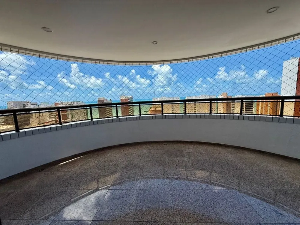 Apartamento, 3 quartos, 225 m² - Foto 1