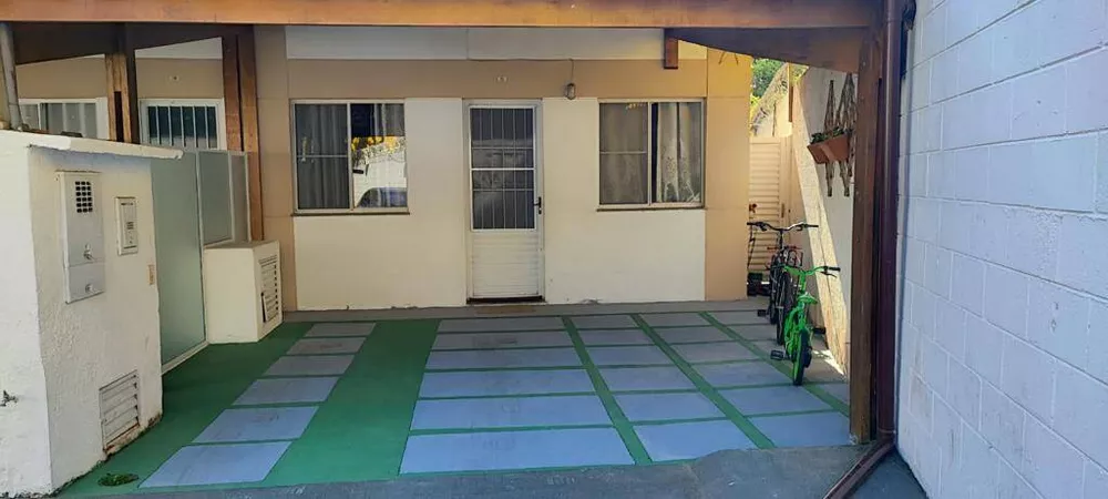 Sobrado à venda com 3 quartos, 70m² - Foto 1