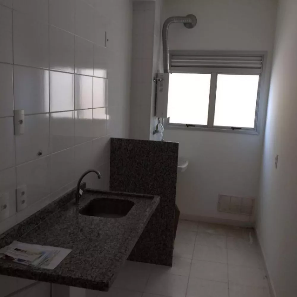 Apartamento à venda com 2 quartos, 43m² - Foto 2