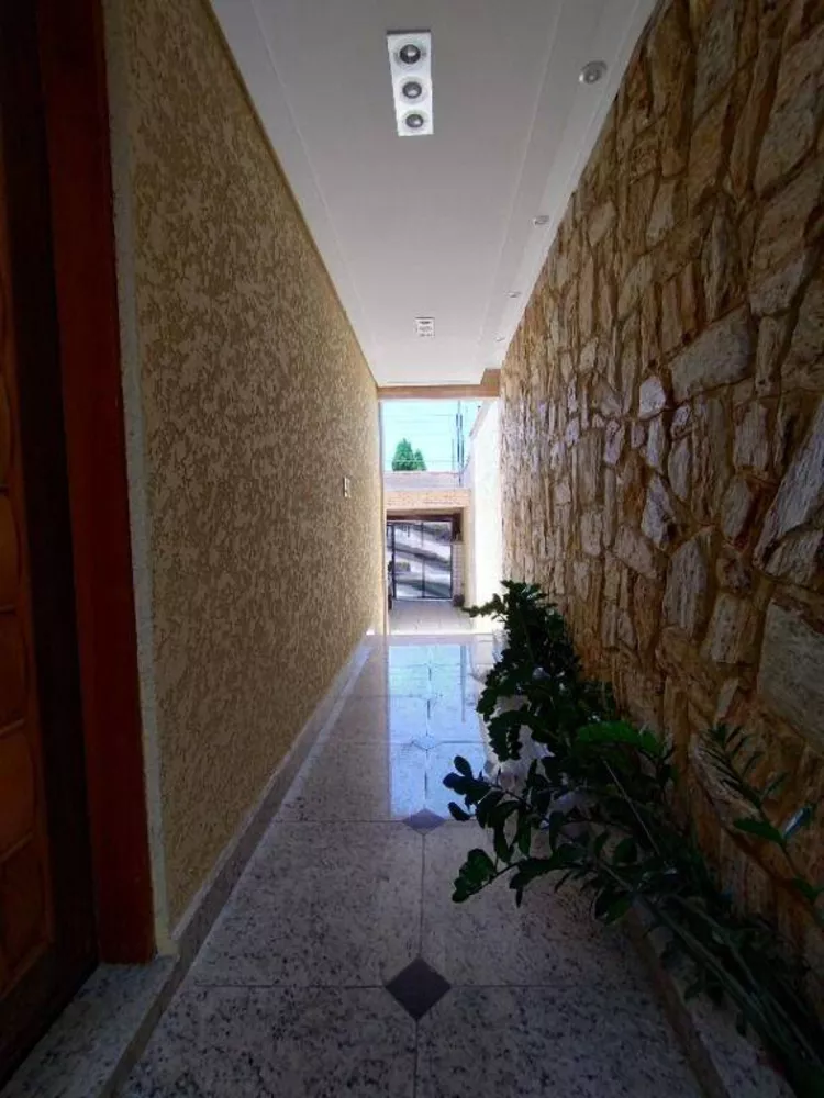 Casa à venda com 3 quartos, 150m² - Foto 2