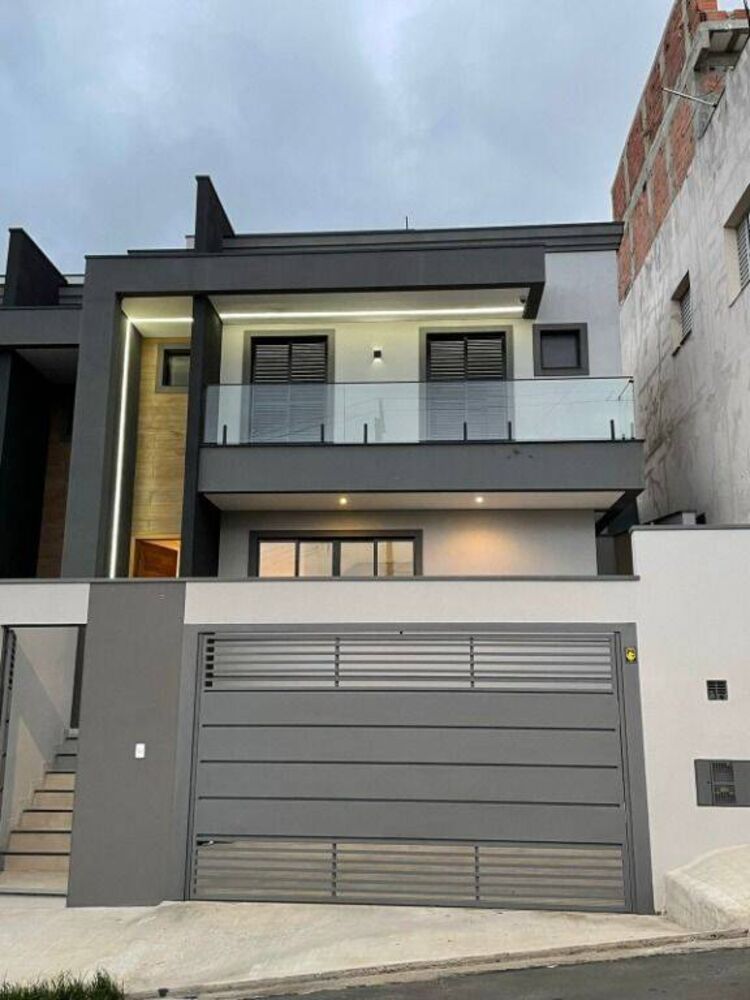 Sobrado à venda com 2 quartos, 100m² - Foto 1