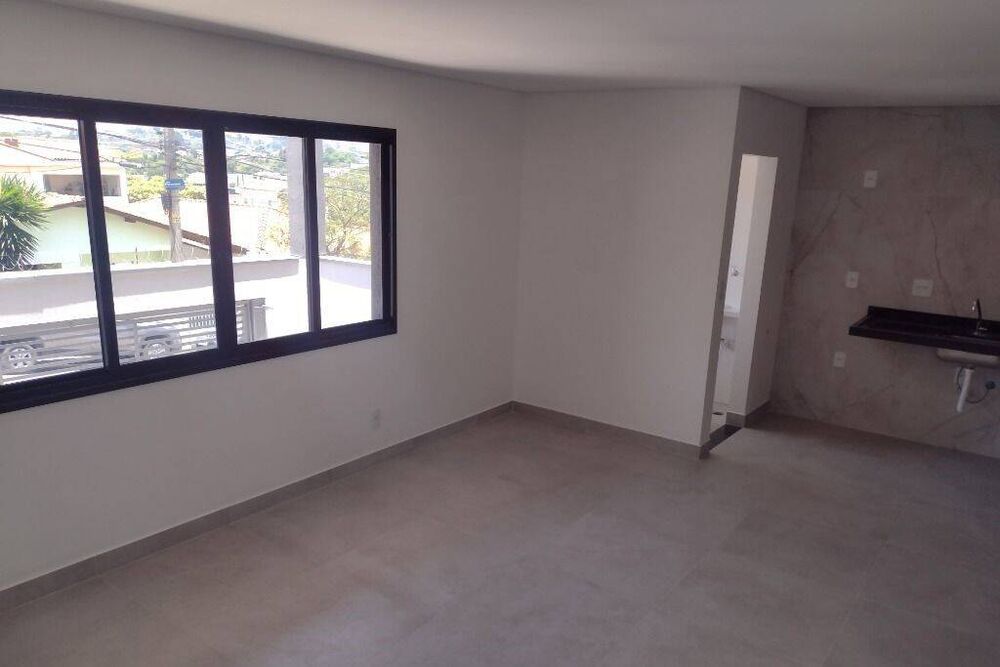 Sobrado à venda com 2 quartos, 100m² - Foto 4
