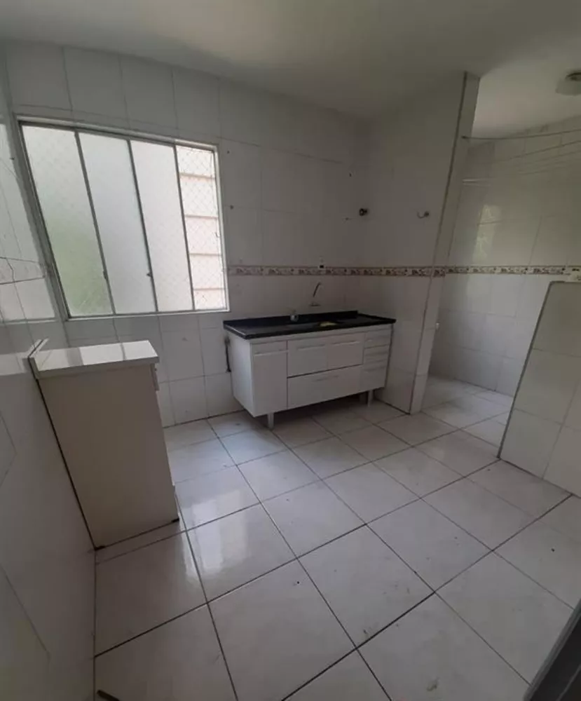 Apartamento à venda com 3 quartos, 65m² - Foto 3