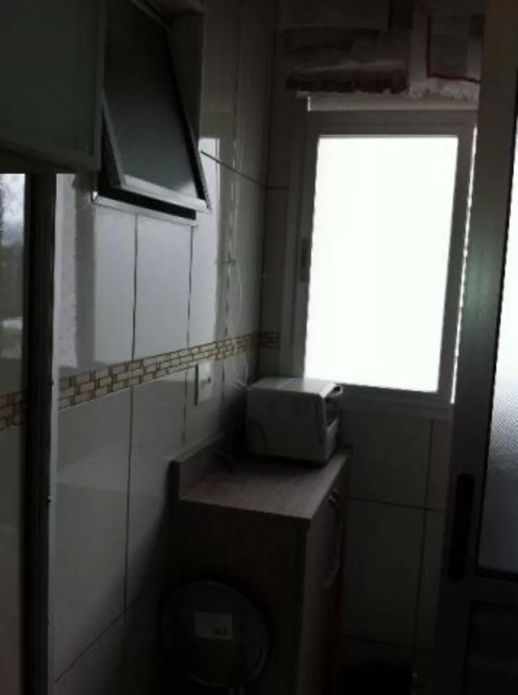 Apartamento à venda com 2 quartos, 55m² - Foto 17