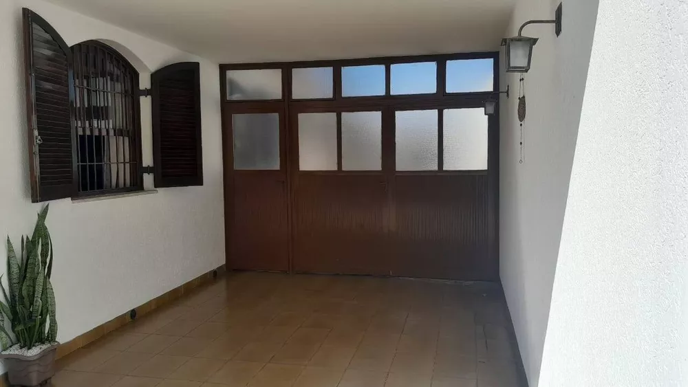 Casa à venda com 2 quartos, 230m² - Foto 16