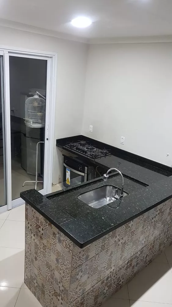 Sobrado à venda com 3 quartos, 200m² - Foto 4