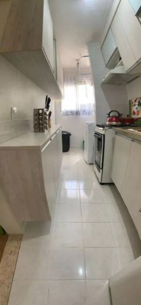 Apartamento à venda com 3 quartos, 60m² - Foto 11