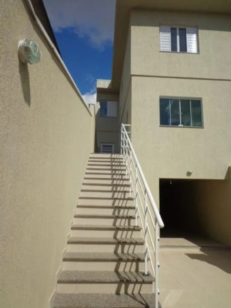 Sobrado, 3 quartos, 210 m² - Foto 1