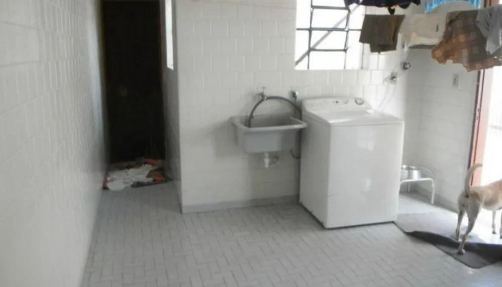 Casa, 3 quartos, 240 m² - Foto 1
