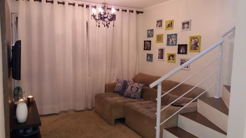 Sobrado à venda com 2 quartos, 68m² - Foto 1