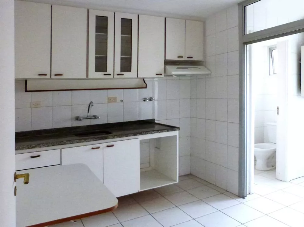 Apartamento para alugar com 3 quartos, 97m² - Foto 3