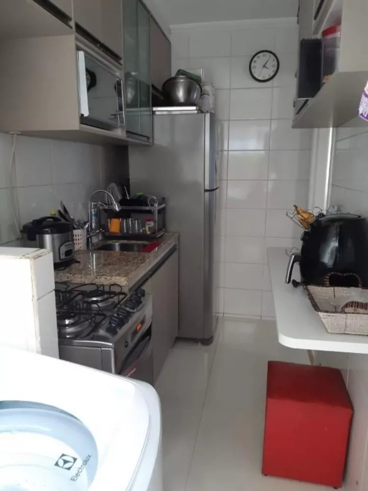 Apartamento à venda com 2 quartos, 45m² - Foto 4